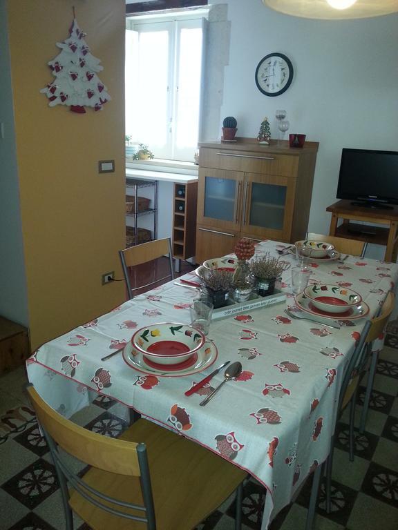 シラクーサ Casa Mastraruaヴィラ 部屋 写真